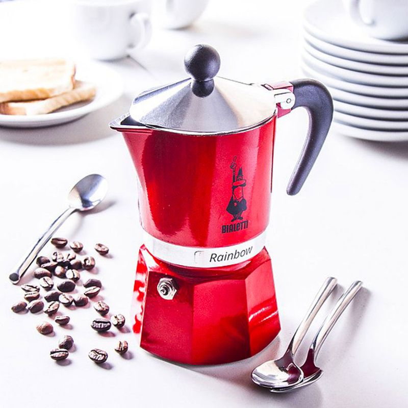 CafeteraBialetti_RainbowRoja_Uso