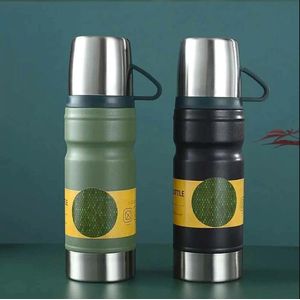 Termo de Acero Inoxidable Vacuum Cup Negro 680 ml