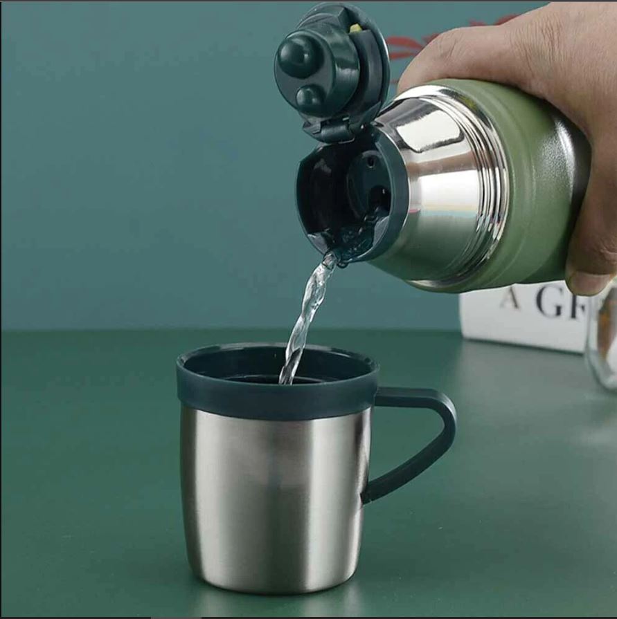 Termo de Acero Inoxidable Vacuum Cup Gris oscuro 680 ml Café Martínez